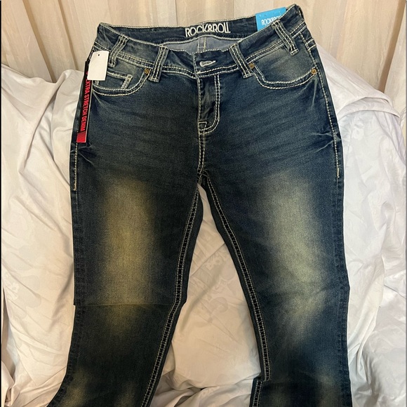 Rock in Roll Cowgirl Jeans - Picture 3 of 3